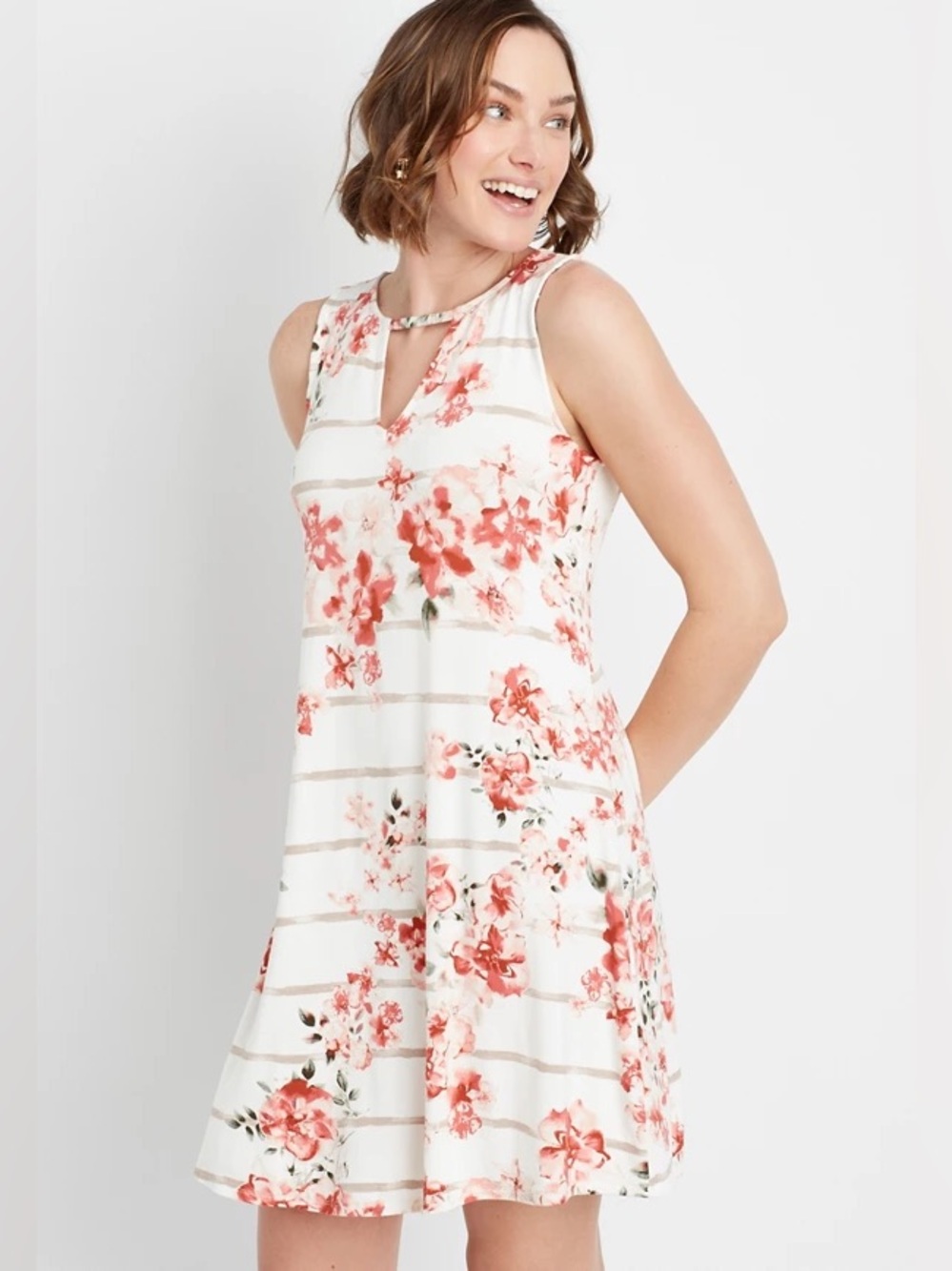 Maurice’s 24/7 White Floral Shift Dress Size L
